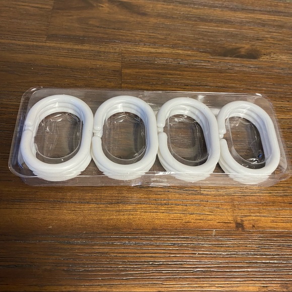 🟣 {5/$10} Shower Curtain Hooks - 12 pack - white - Picture 1 of 8